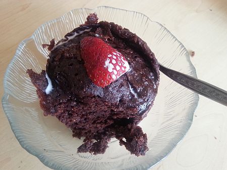 3 minute Banting chocolate cake in a mug