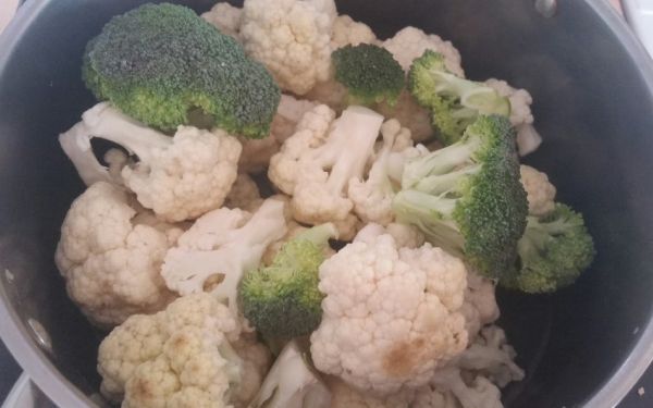 cauli-and-broccoli
